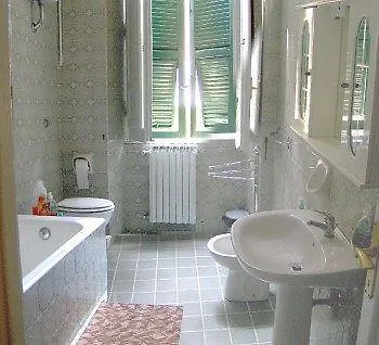 Lucky House Otel